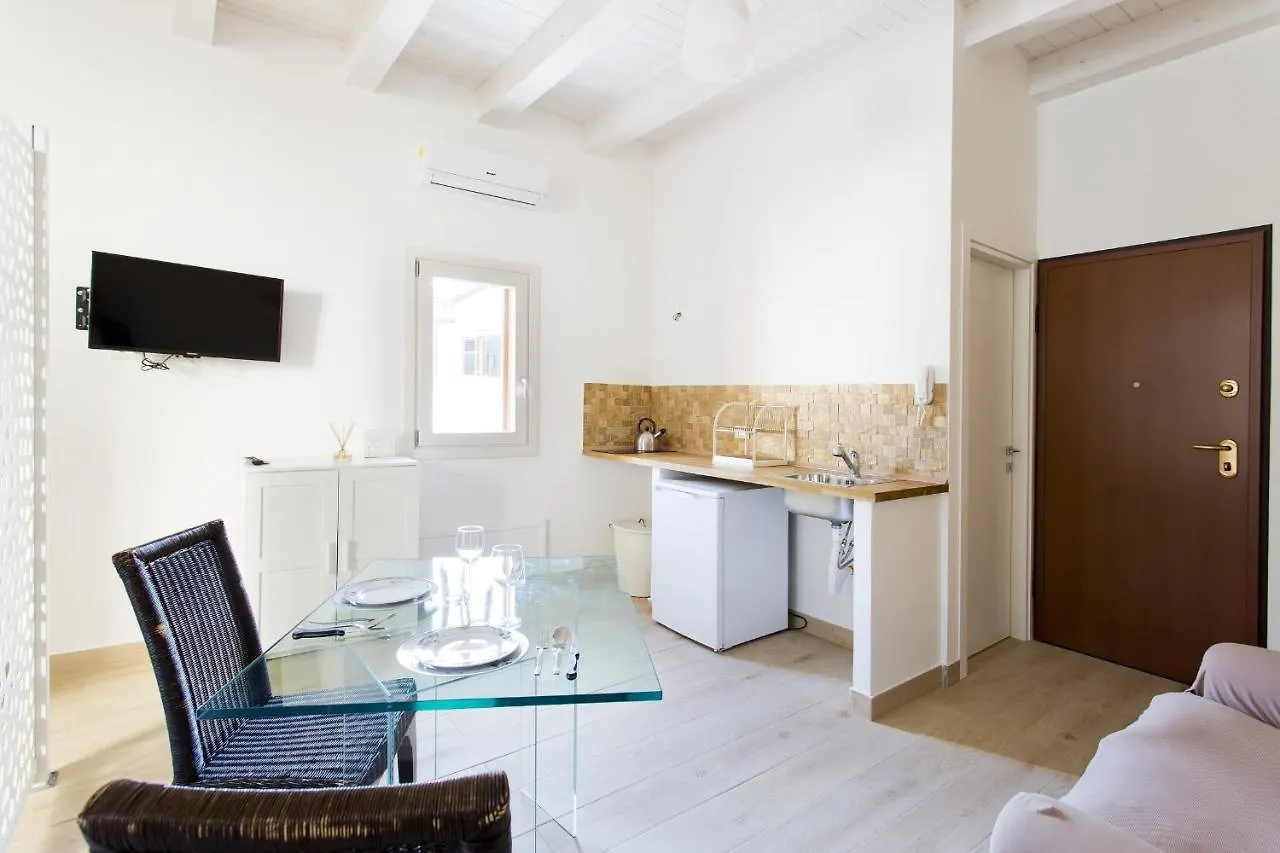 פלרמו Greek Apartments